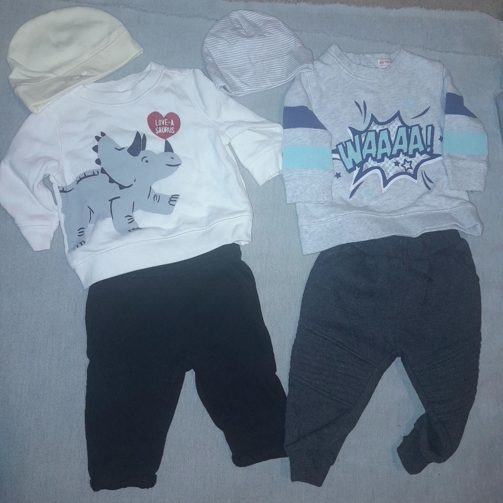 Cute Dinosaur and Comic Baby Outfits 3for1